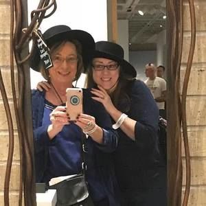 Meet your Posher, Catherine